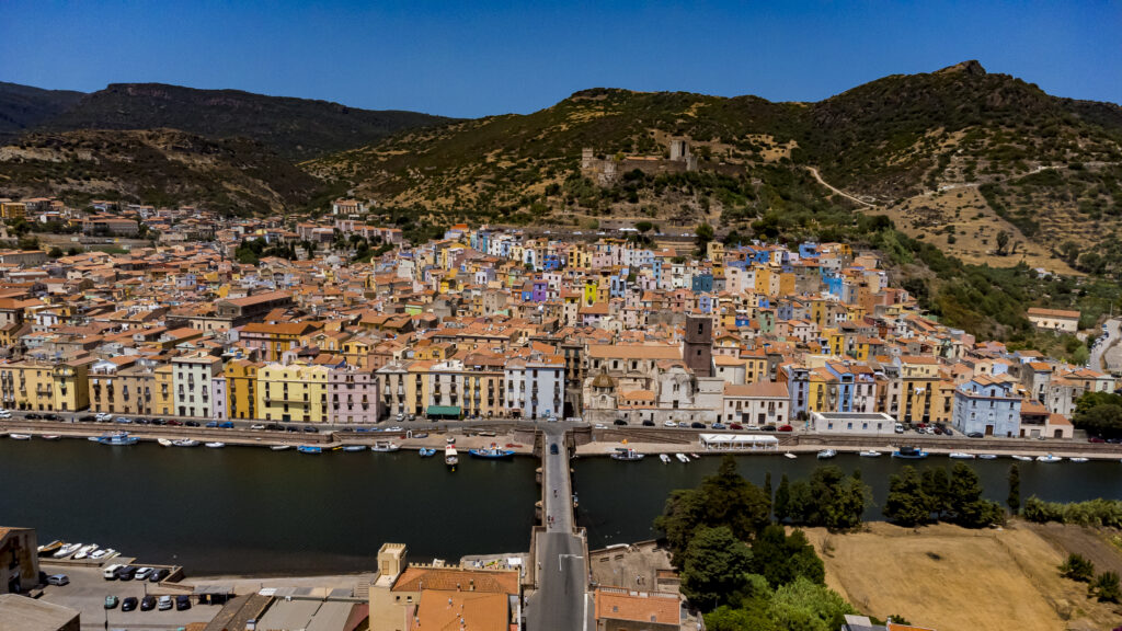 Lungotemo a Bosa